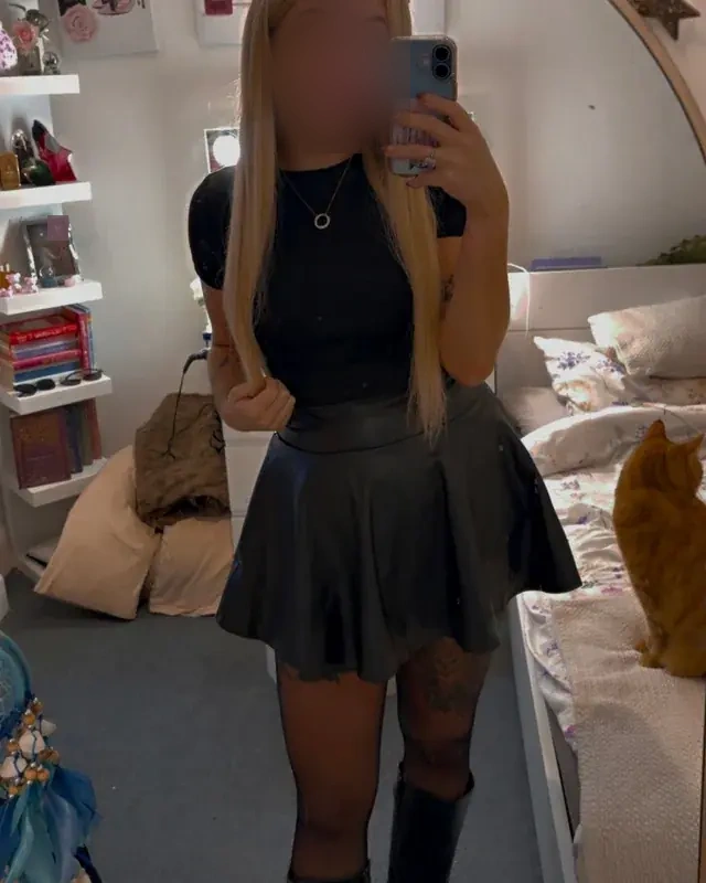 Jennifer - Image 4